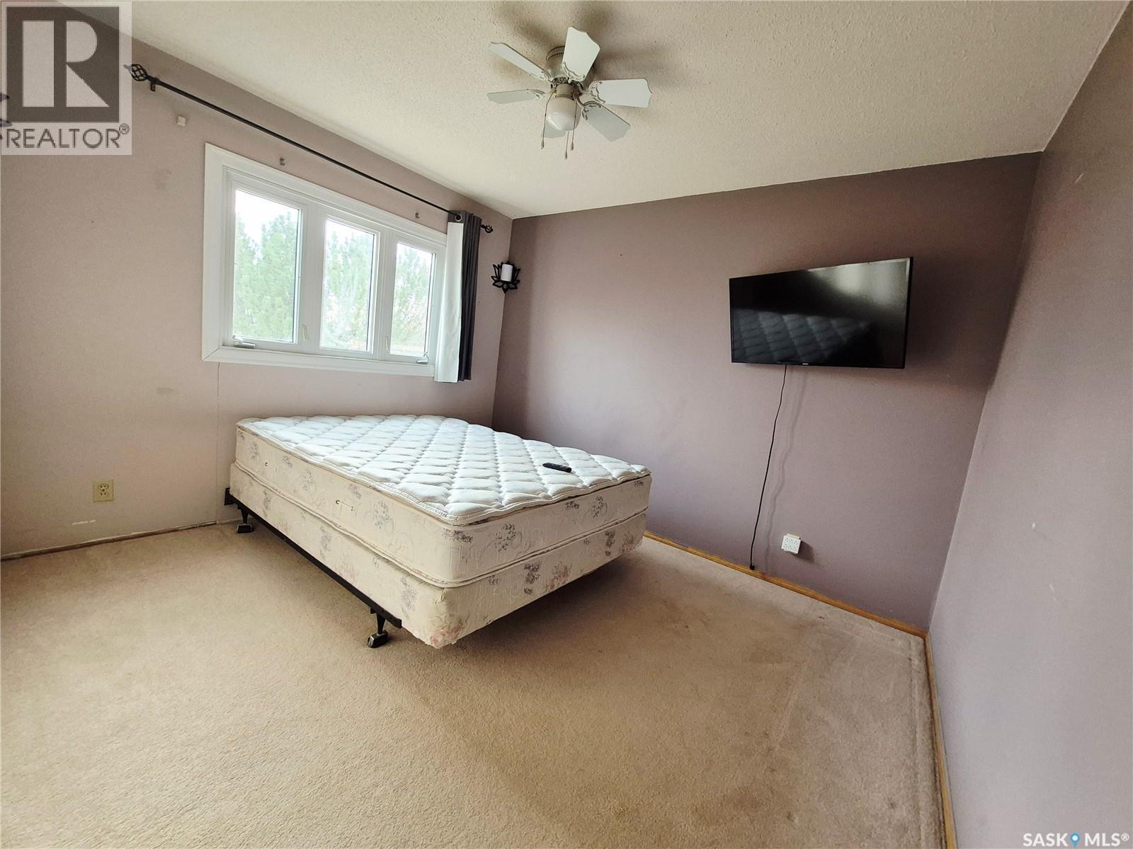 111 Alfred Street, Kyle, SK - Indoor Photo Showing Bedroom