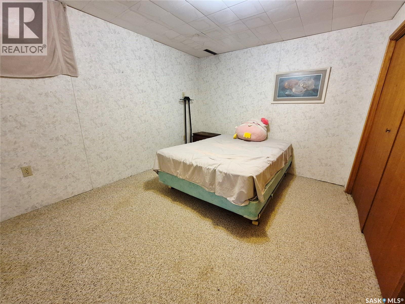 111 Alfred Street, Kyle, SK - Indoor Photo Showing Bedroom