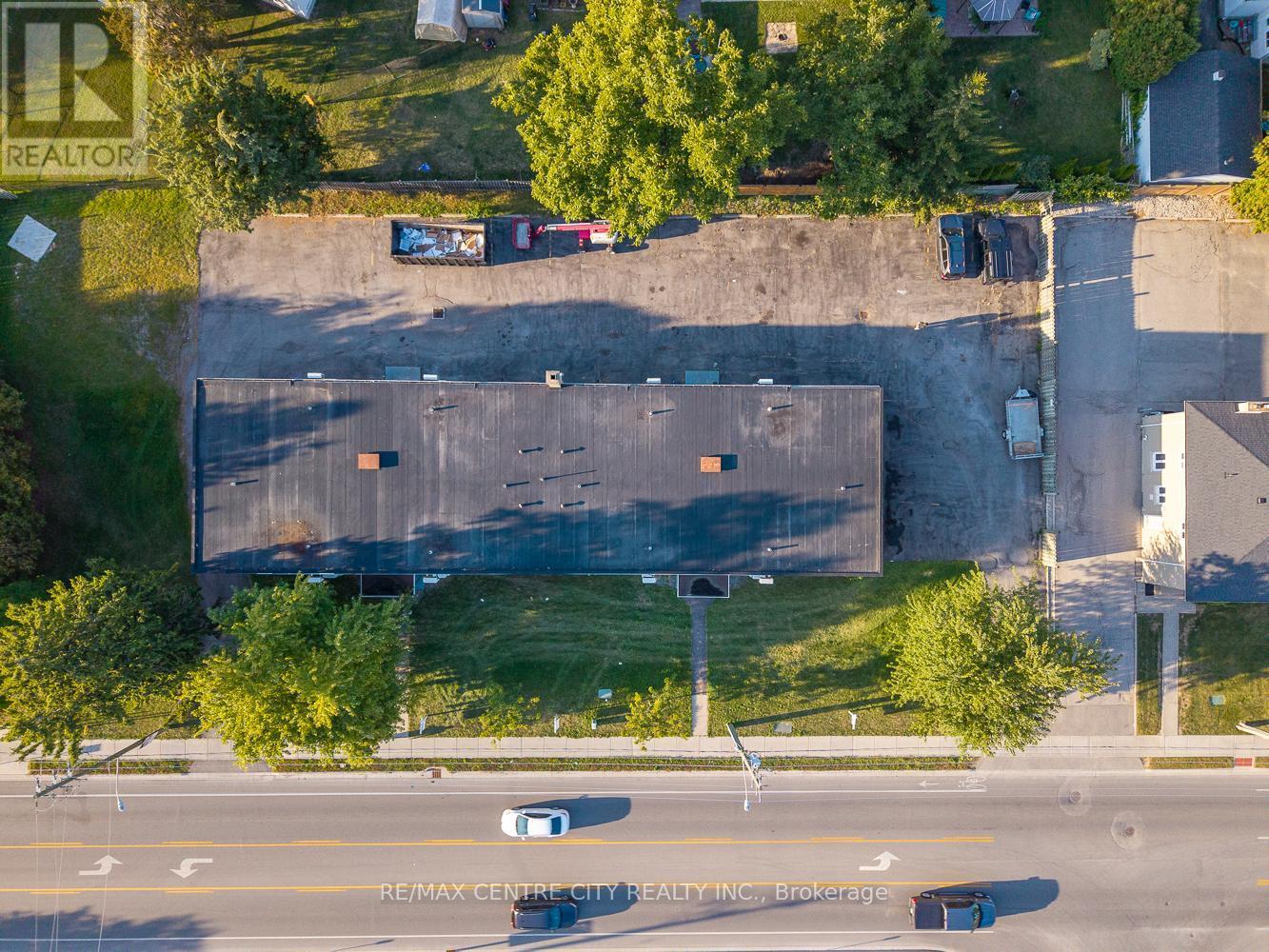 16 - 232 Elm Street, St. Thomas, ON - Outdoor With View