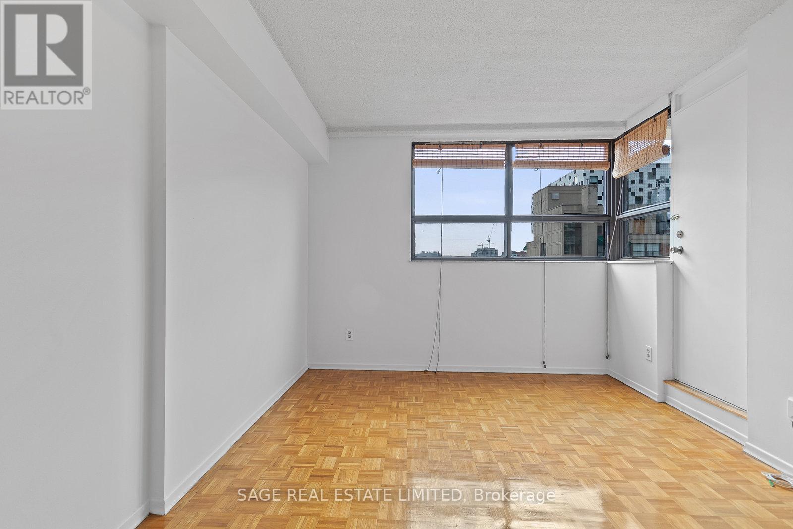 Living - 714 - 80 St. Patrick Street, Toronto, ON - Indoor Photo Showing Other Room