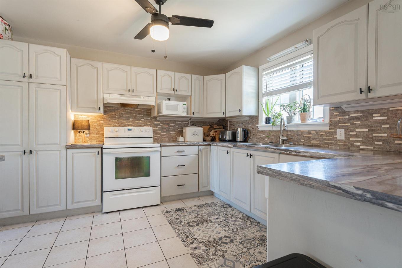 25 Lochiel Circle, Dartmouth, NS