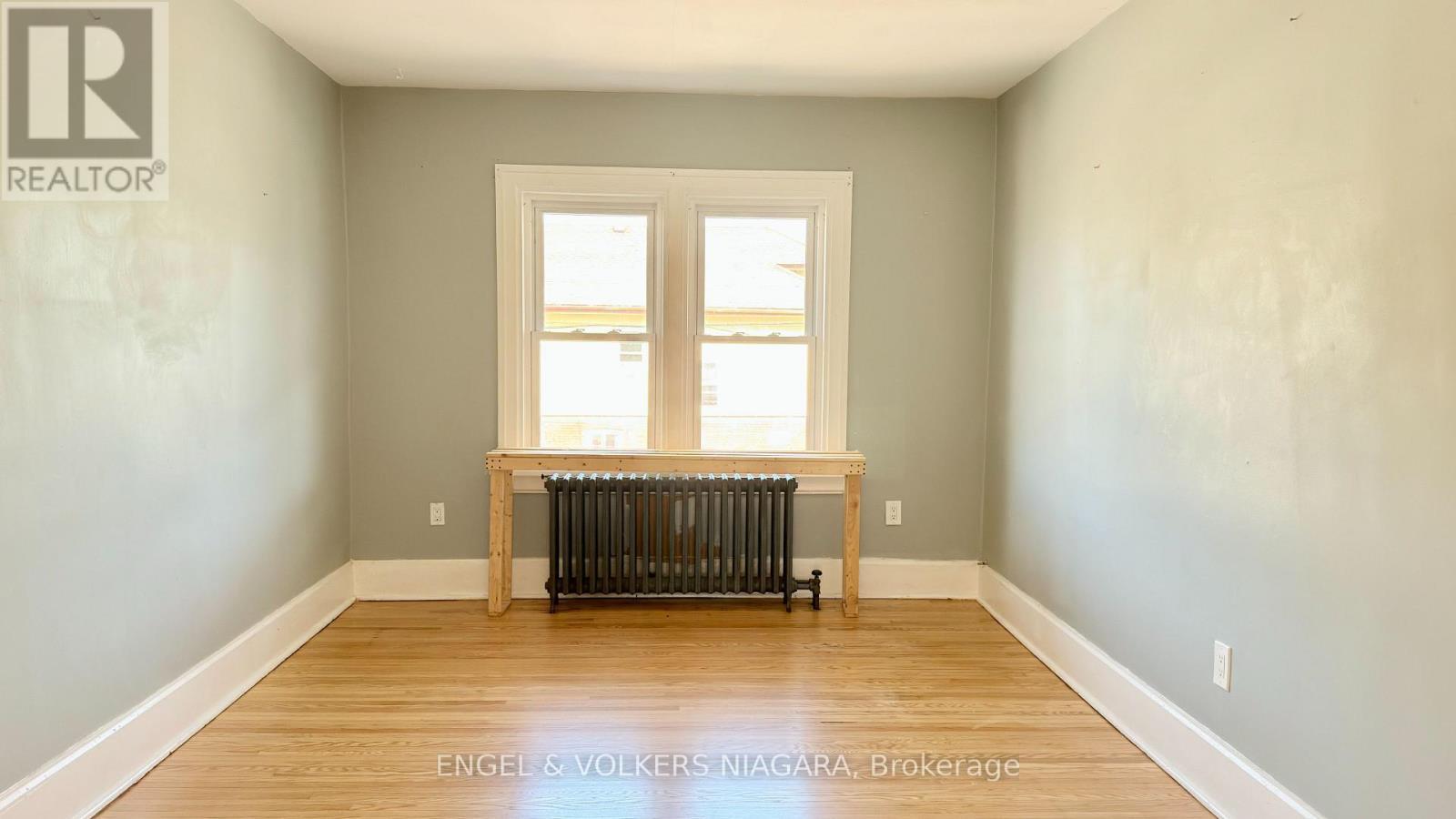 5038 Huron Street, Niagara Falls (Cherrywood), ON - Indoor