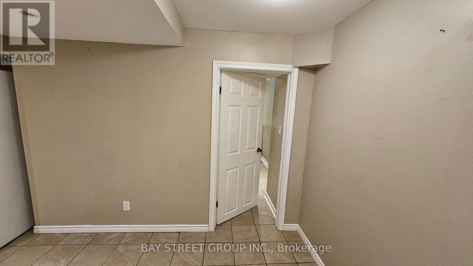 2107 Wincanton Crescent, Mississauga, ON - Indoor Photo Showing Other Room