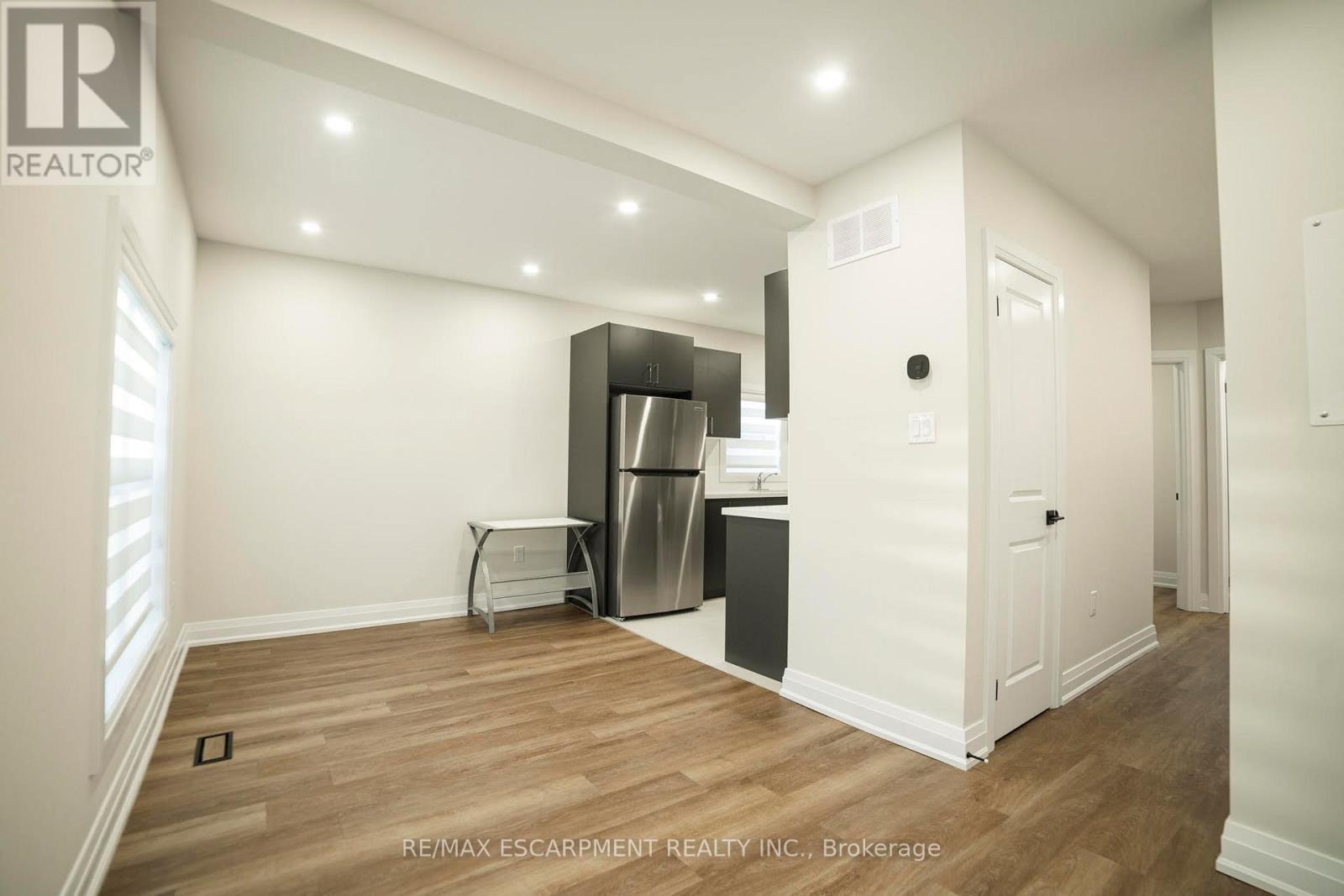 1 - 265 Robert Street, Hamilton, ON - Indoor