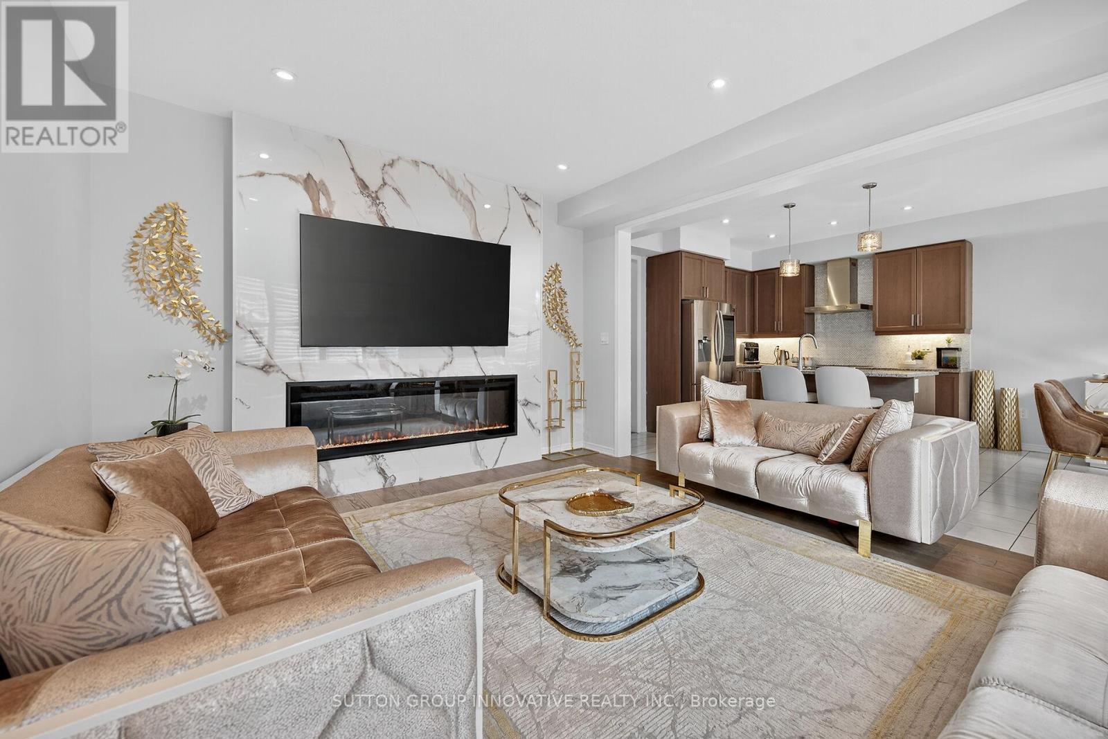 18 Lise Lane, Haldimand, ON - Indoor Photo Showing Living Room With Fireplace