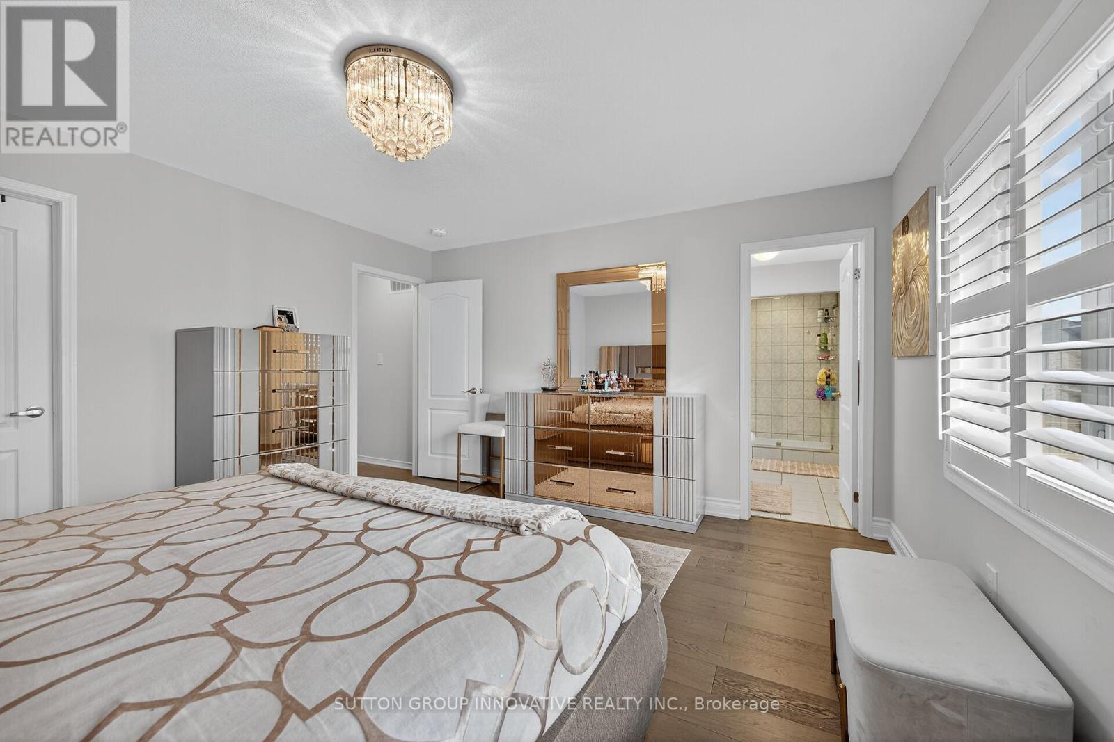 18 Lise Lane, Haldimand, ON - Indoor Photo Showing Bedroom