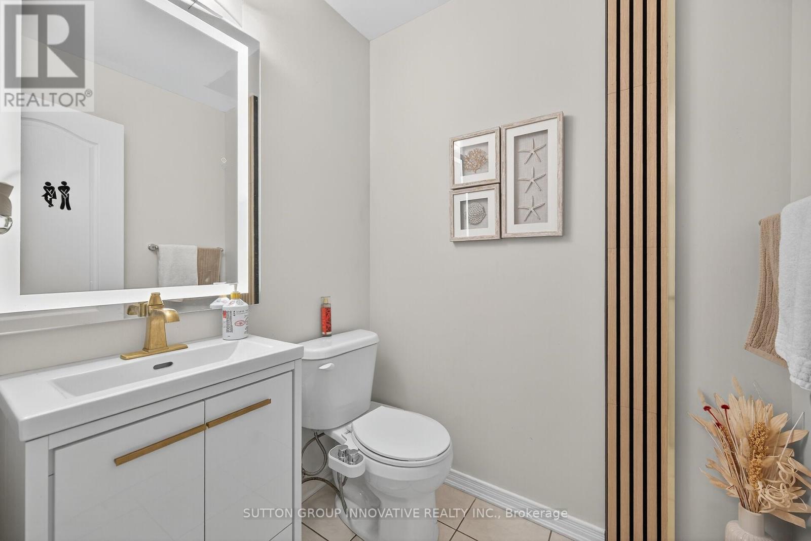 18 Lise Lane, Haldimand, ON - Indoor Photo Showing Bathroom