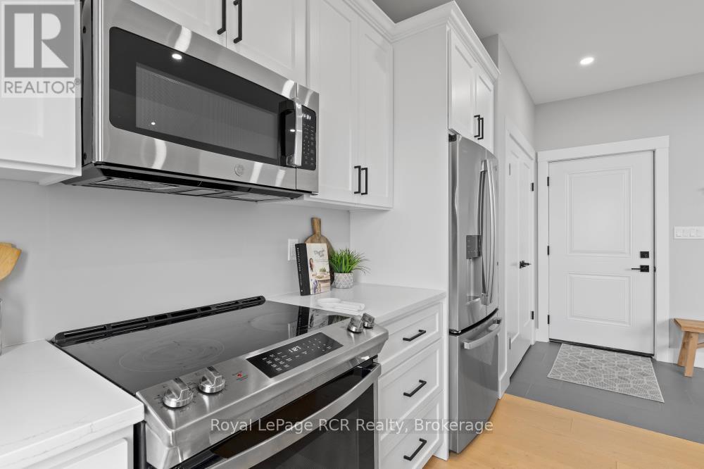 13 Jonathan Crescent, South Bruce, ON - Indoor Photo Showing Kitchen