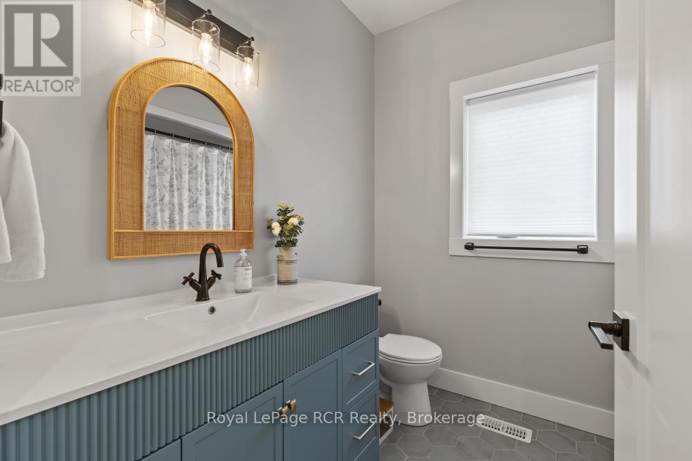 13 Jonathan Crescent, South Bruce, ON - Indoor Photo Showing Bathroom