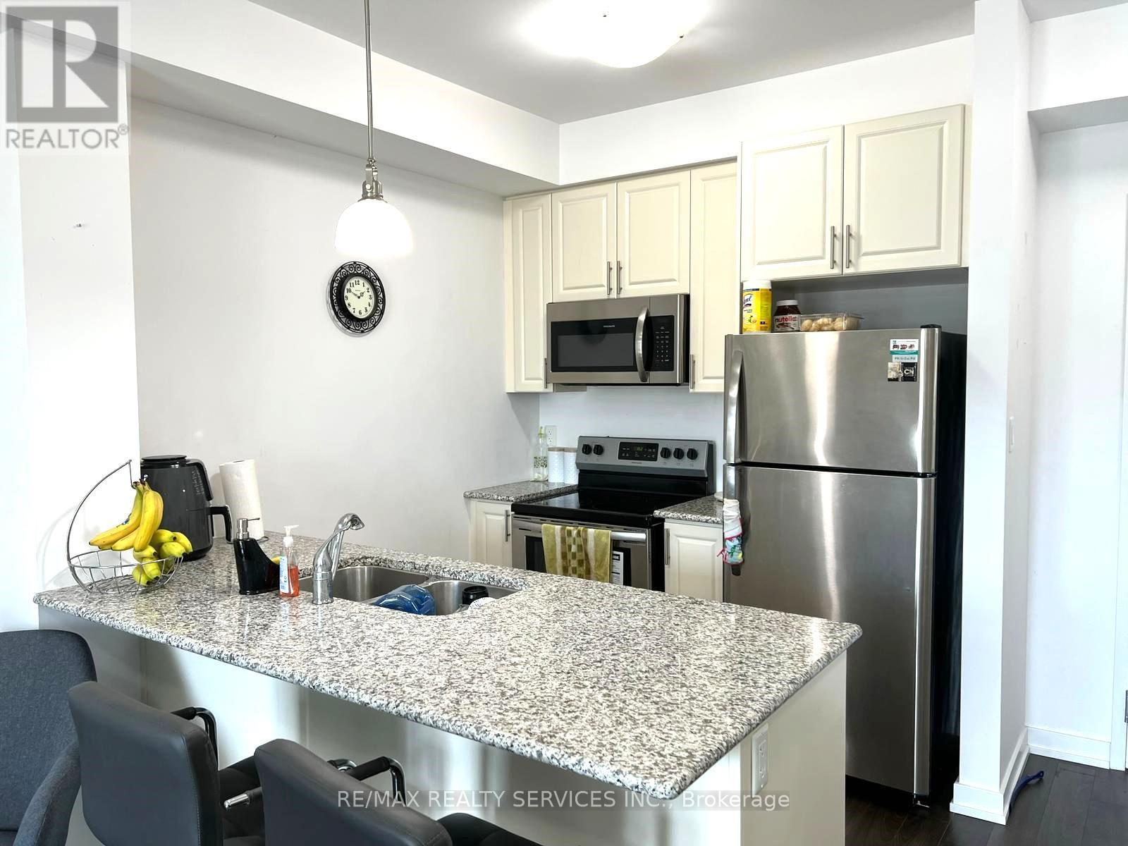 236 - 125 Shoreview Place, Hamilton, ON - Indoor Photo Showing Kitchen With Stainless Steel Kitchen With Double Sink With Upgraded Kitchen