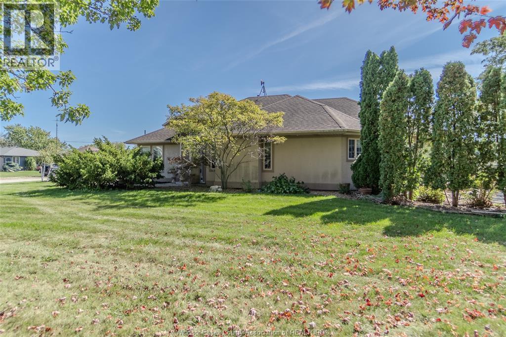 171 Sparling Dr, Lakeshore, ON - Outdoor