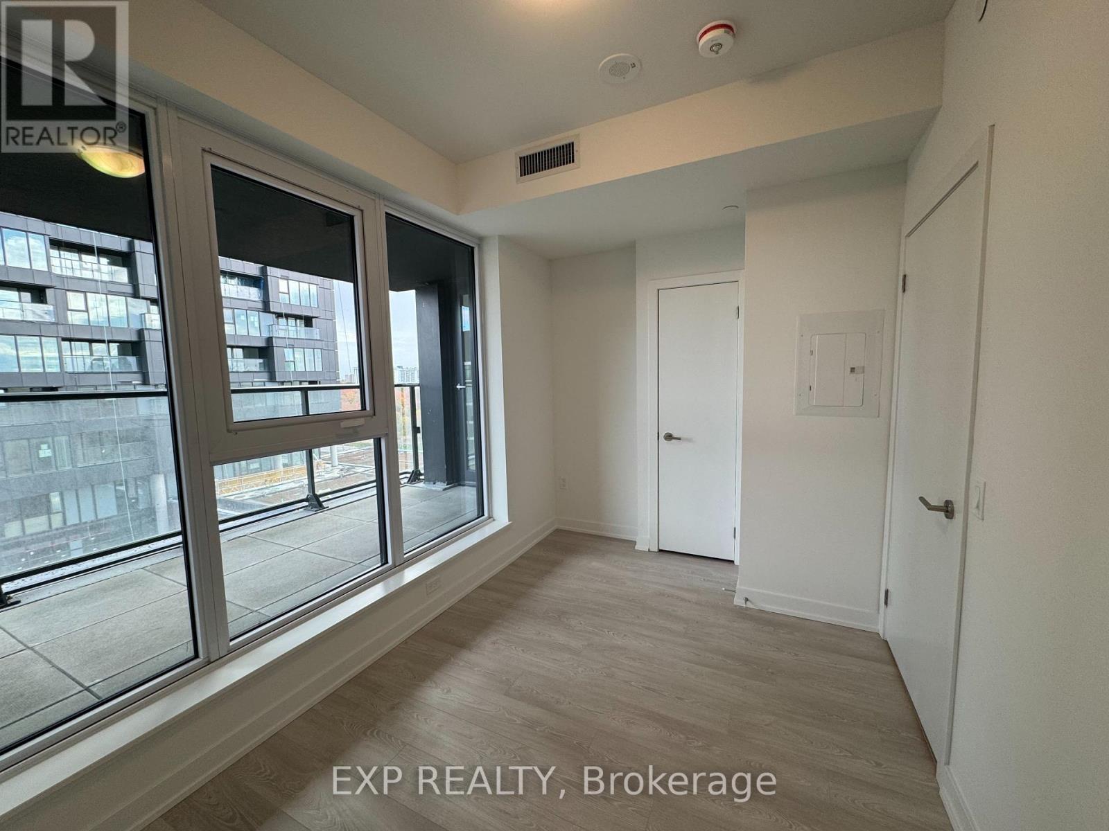 712 - 1 Quarrington Lane, Toronto, ON - Indoor Photo Showing Other Room