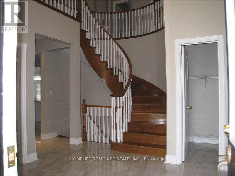 Upper Level - 2 Mcnutt Street, Brampton, ON - Indoor Photo Showing Other Room