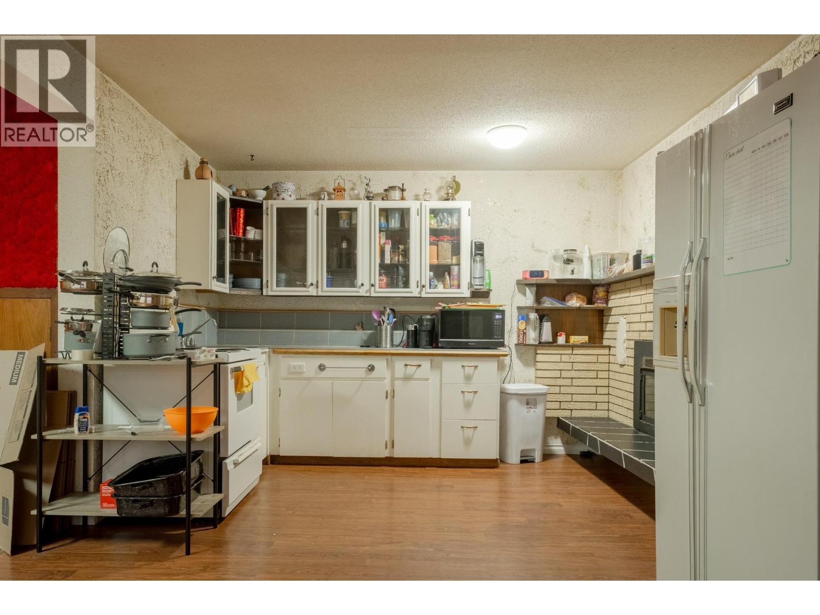Suite Kitchen - 1801 Mission Road, Vernon, BC - Indoor Photo Showing Other Room