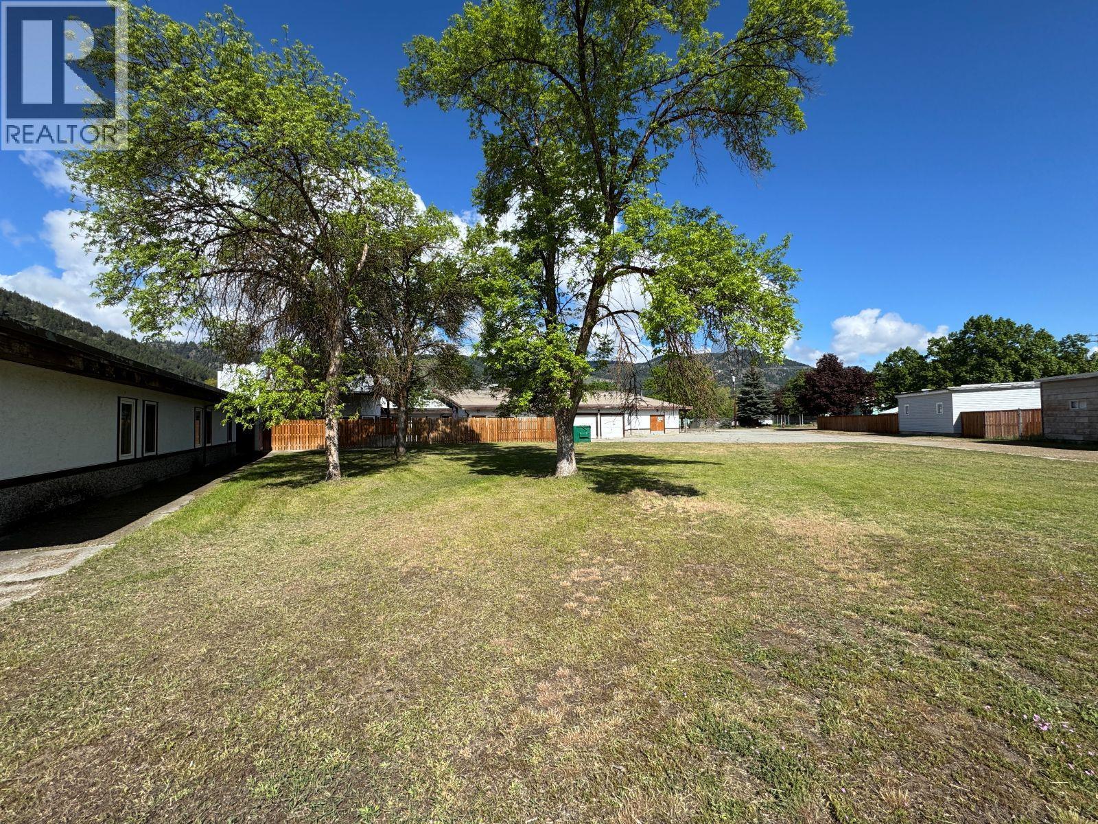 2320 78Th Avenue, Grand Forks, BC