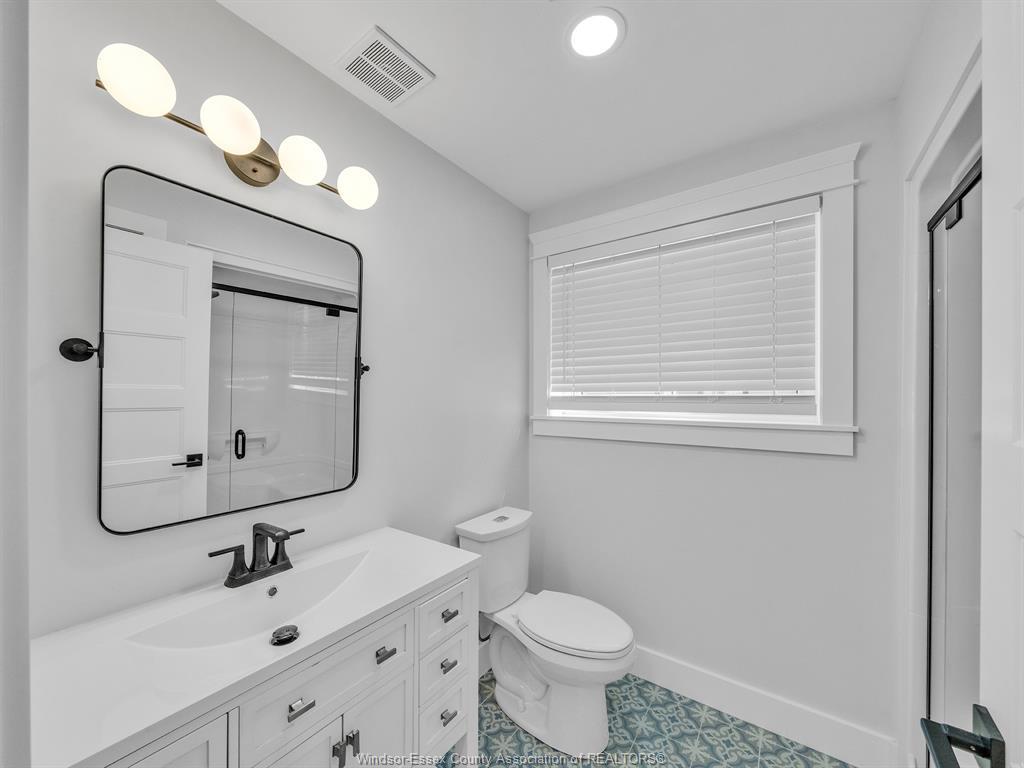 157 Gloucester Drive, Essex, ON