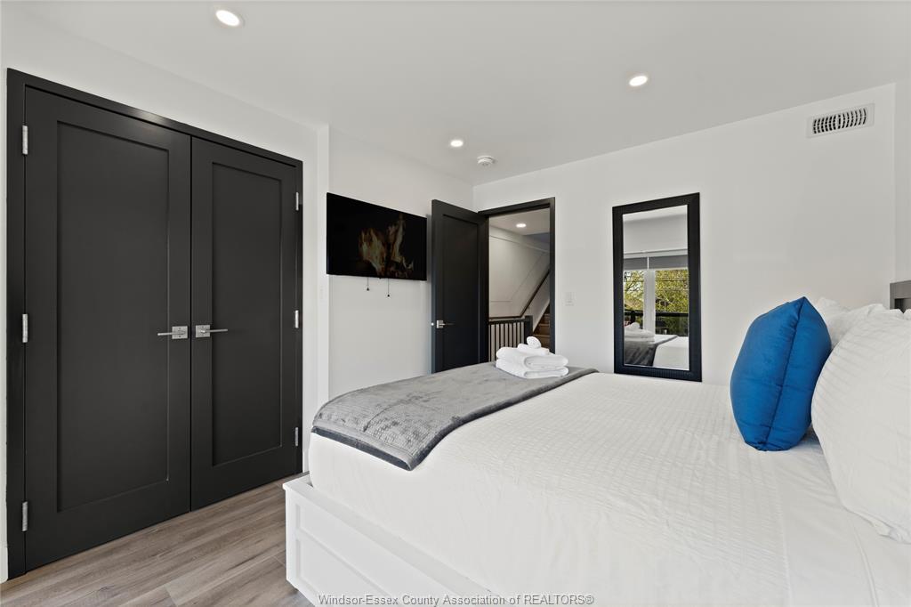 2-171 Robson Road, Leamington, ON