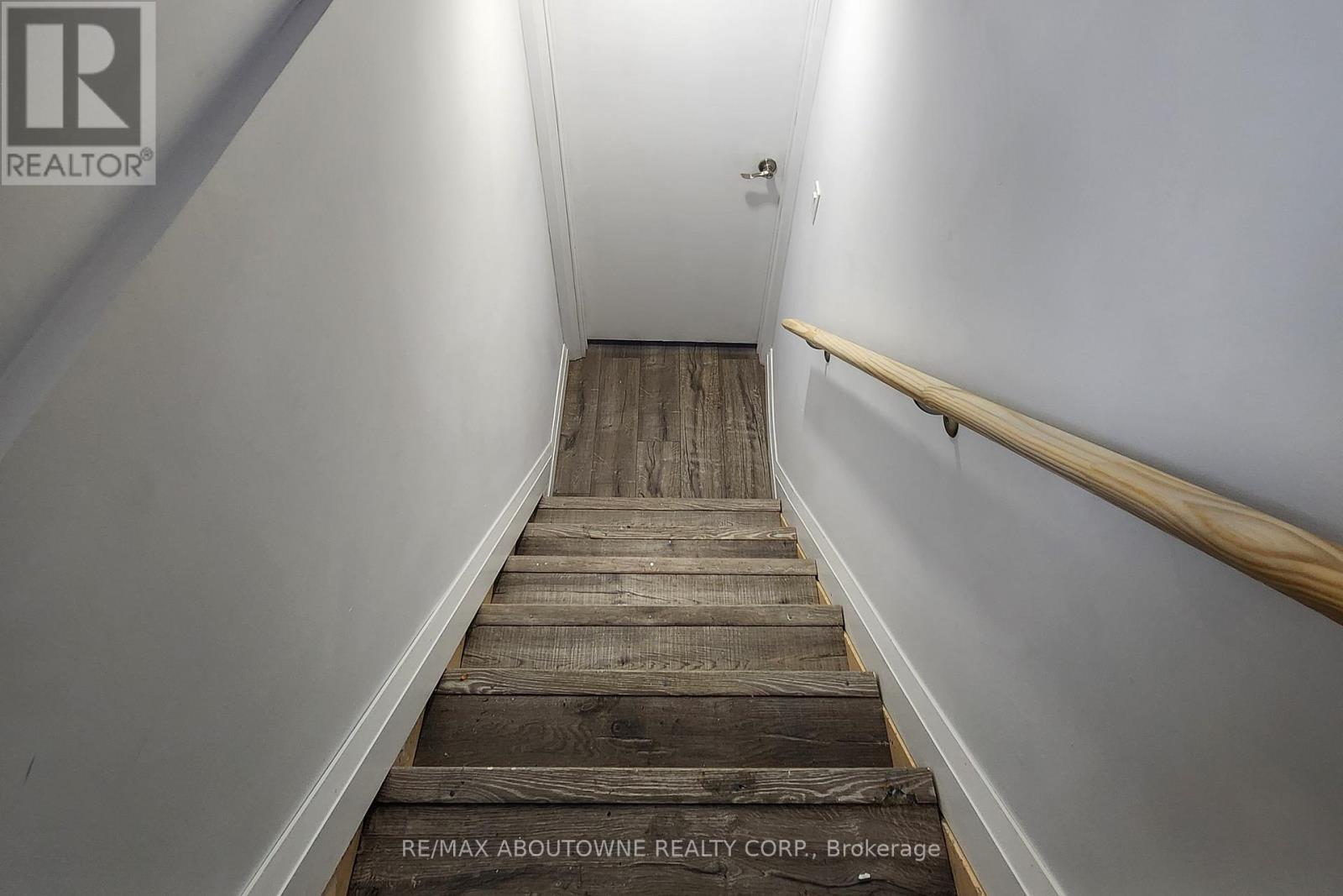 12 Ramsey Crescent, Hamilton, ON - Indoor Photo Showing Other Room