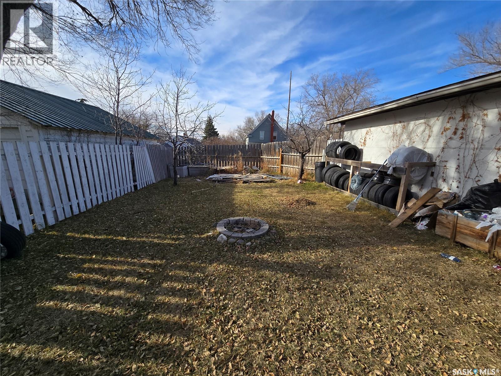 96 7Th Avenue Ne, Swift Current, SK - Outdoor