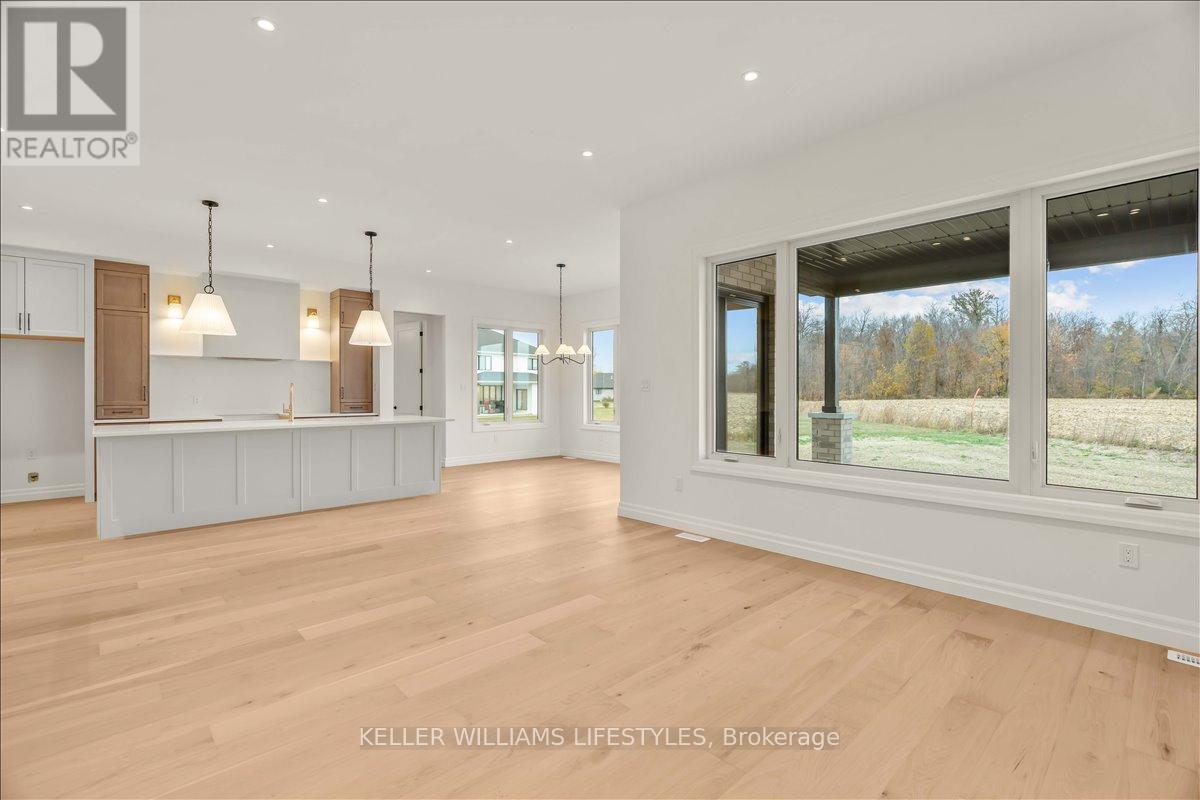 126 Fraser Crescent, Lambton Shores (Forest), ON - Indoor Photo Showing Kitchen
