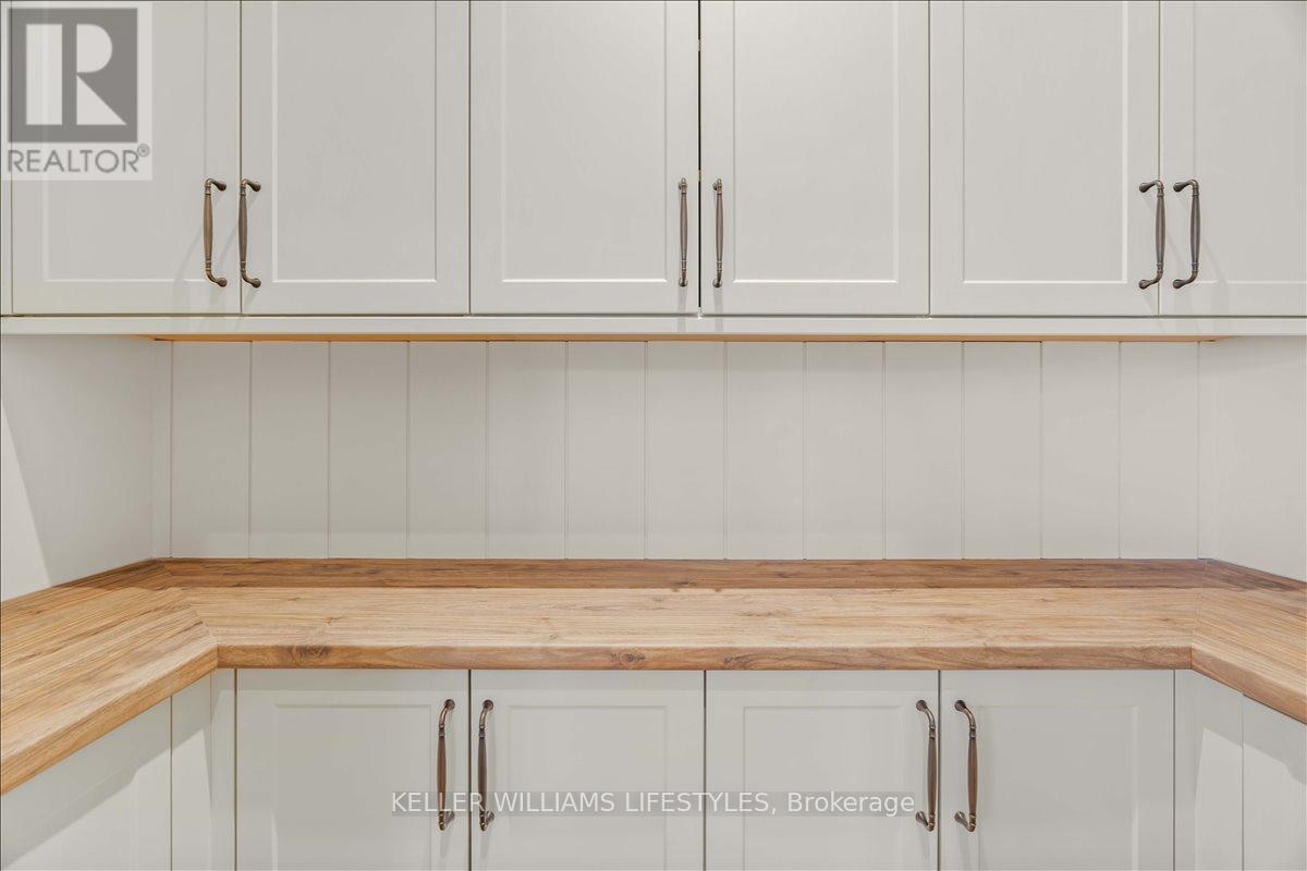 126 Fraser Crescent, Lambton Shores (Forest), ON - Indoor Photo Showing Kitchen