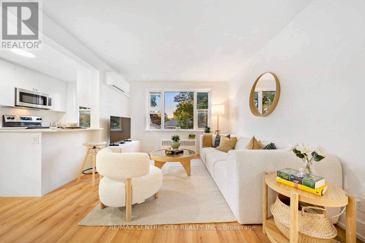 22 - 232 Elm Street, St. Thomas, ON - Indoor