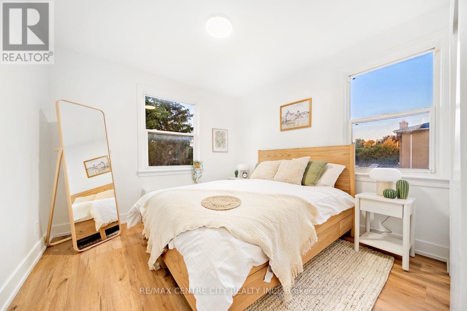 22 - 232 Elm Street, St. Thomas, ON - Indoor Photo Showing Bedroom