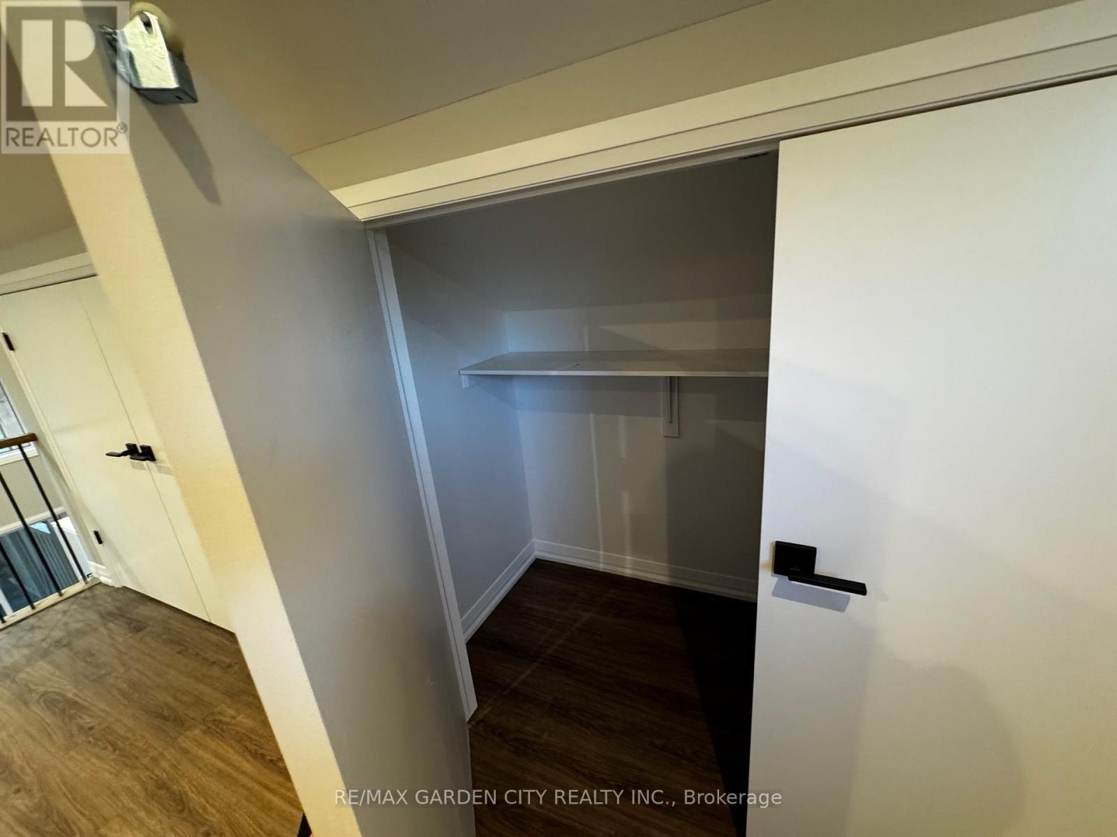 28A Kenworth Drive, St. Catharines (Carlton/Bunting), ON - Indoor Photo Showing Other Room