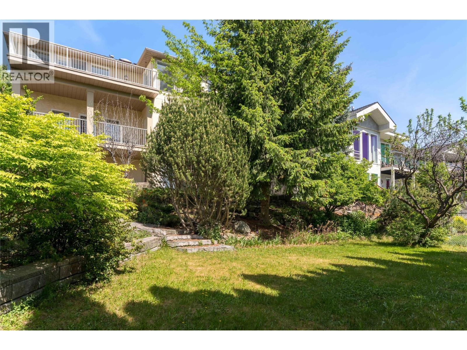 740 Royal Pine Drive, Kelowna, BC - Outdoor