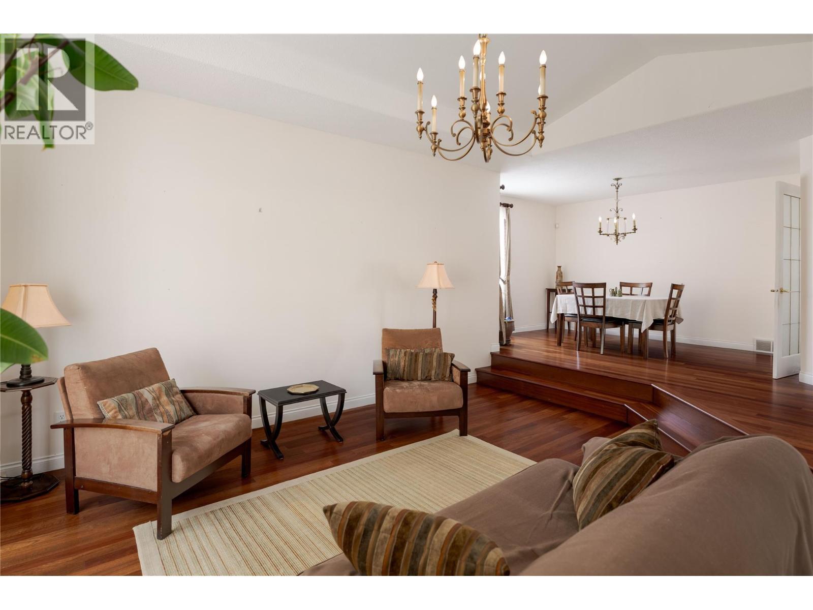 740 Royal Pine Drive, Kelowna, BC - Indoor Photo Showing Other Room