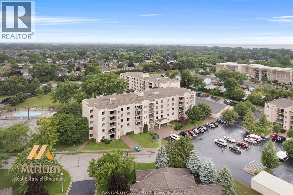 315 Village Grove Unit# 501, Tecumseh, ON - Outdoor With View