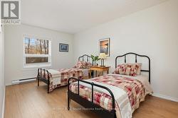 2nd bedroom, Generous size -