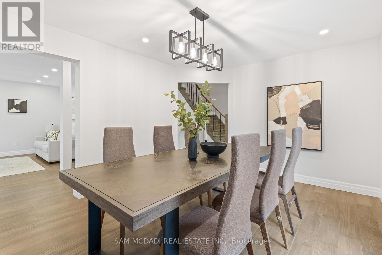 2535 Robin Drive, Mississauga, ON - Indoor Photo Showing Dining Room