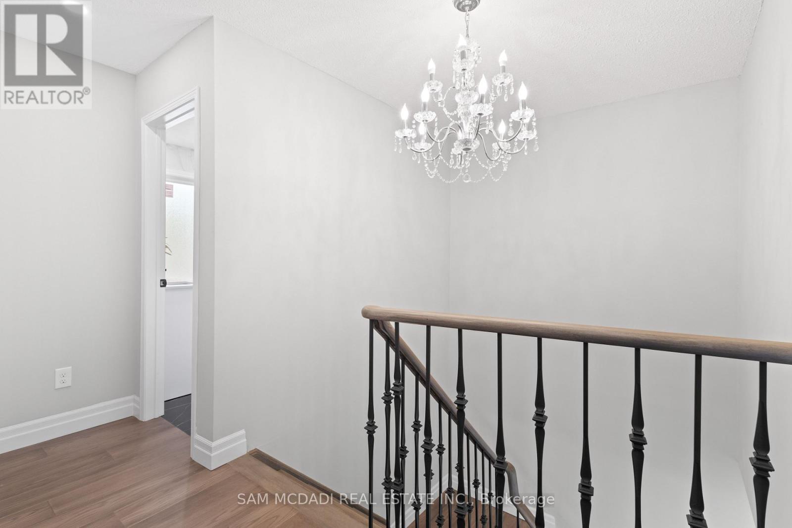 2535 Robin Drive, Mississauga, ON - Indoor Photo Showing Other Room