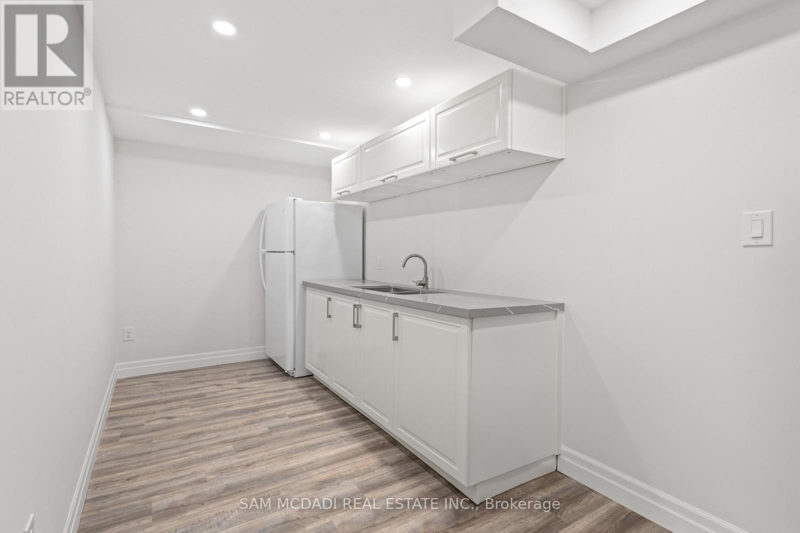 2535 Robin Drive, Mississauga, ON - Indoor