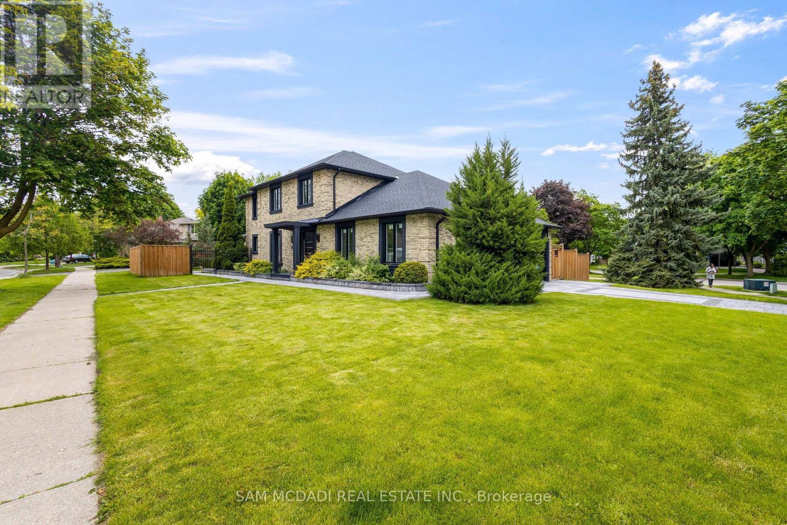 2535 Robin Drive, Mississauga, ON - Outdoor