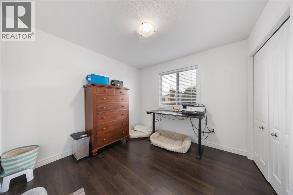 279 Homestretch Drive, St Clair, ON - Indoor