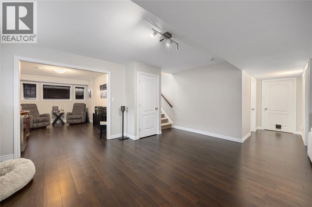 279 Homestretch Drive, St Clair, ON - Indoor