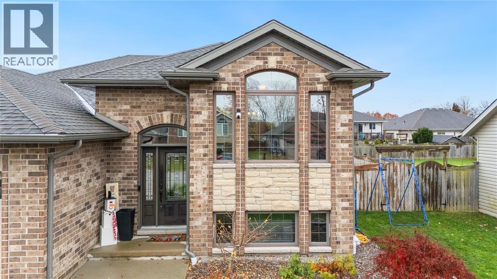 279 Homestretch Drive, St Clair, ON - Outdoor