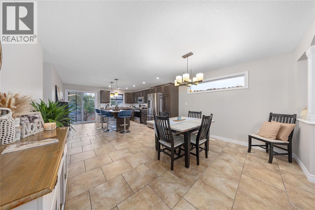 279 Homestretch Drive, St Clair, ON - Indoor