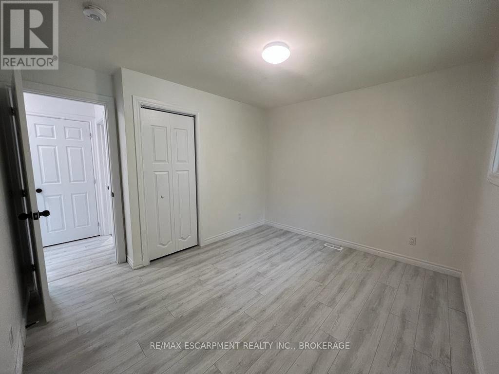 Upper - 22 Macoomb Drive, Welland (N. Welland), ON - Indoor Photo Showing Other Room