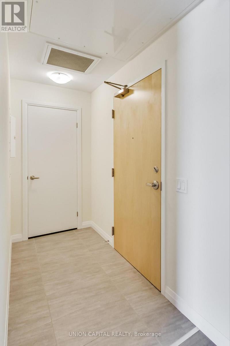 801 - 60 Charles Street W, Kitchener, ON - Indoor Photo Showing Other Room