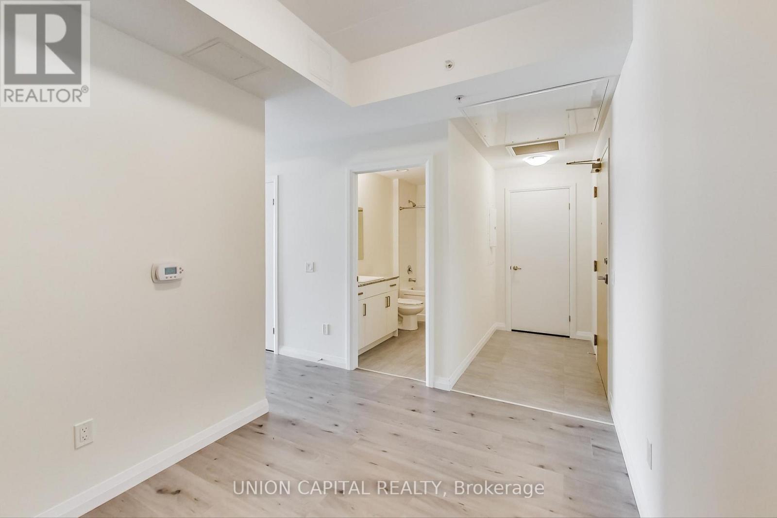 801 - 60 Charles Street W, Kitchener, ON - Indoor Photo Showing Other Room