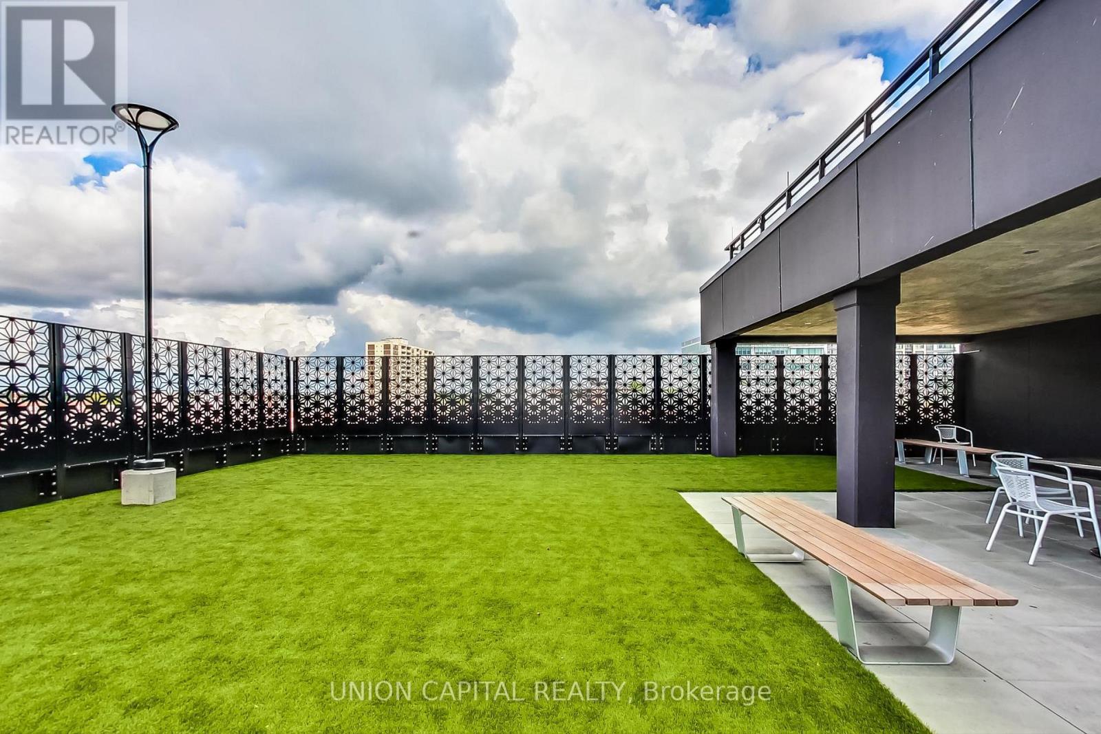 801 - 60 Charles Street W, Kitchener, ON - Outdoor