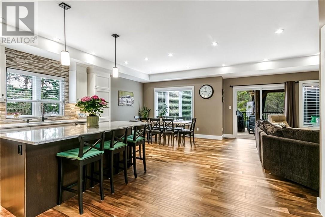 20 Chinaberry Drive, Lively, ON - Indoor