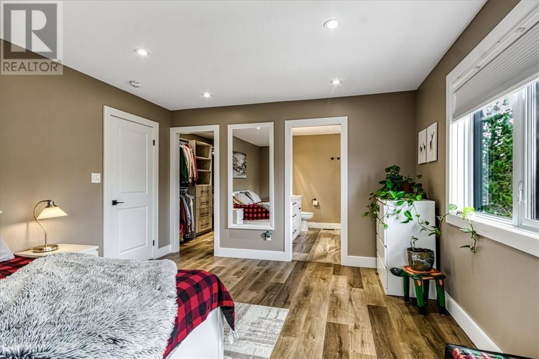 20 Chinaberry Drive, Lively, ON - Indoor