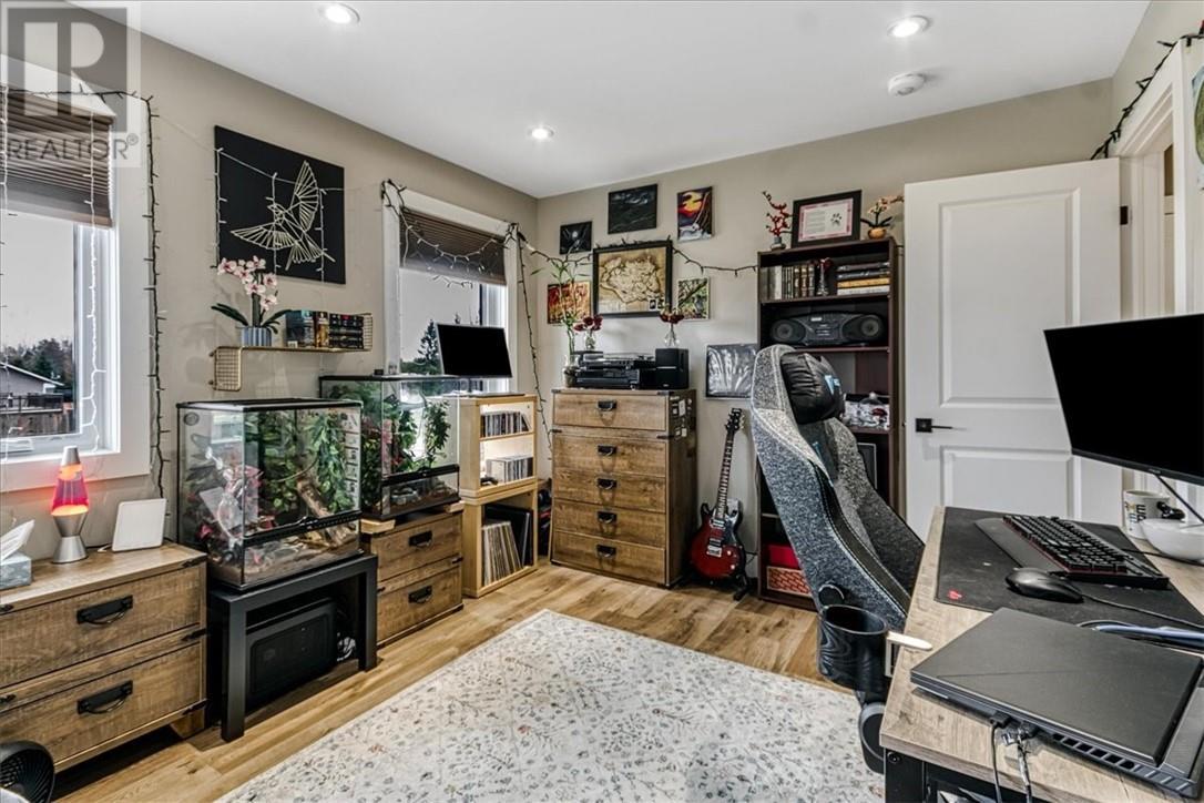 20 Chinaberry Drive, Lively, ON - Indoor Photo Showing Other Room