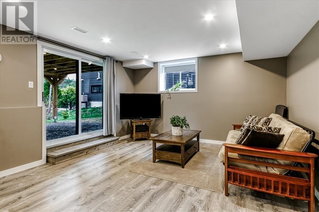 20 Chinaberry Drive, Lively, ON - Indoor