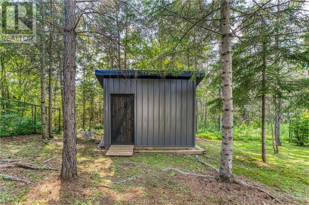 20 Chinaberry Drive, Lively, ON - Outdoor