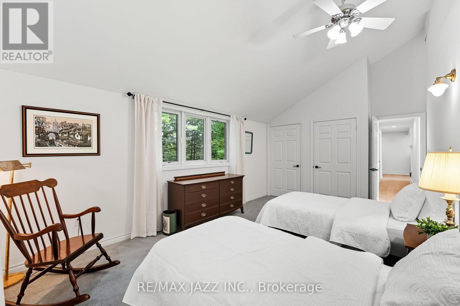 9500 Grasshopper Park Road, Clarington, ON - Indoor Photo Showing Bedroom